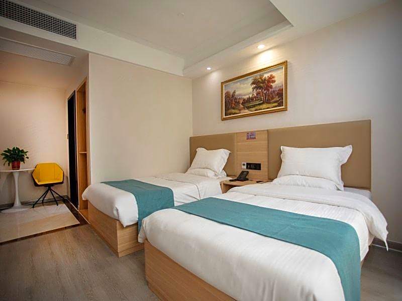 GreenTree Inn Changshu Zhaoshangcheng Express Hotel