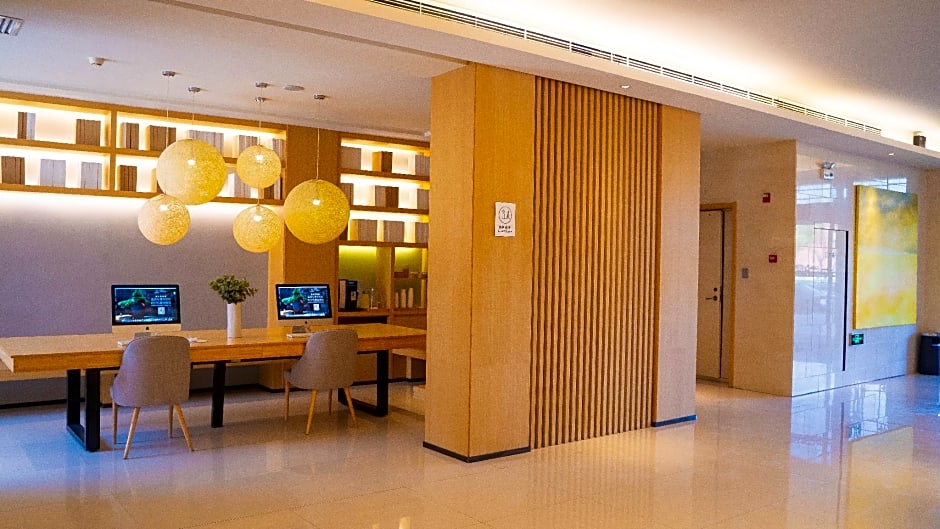 Ji Hotel Daqing Tieren Plaza