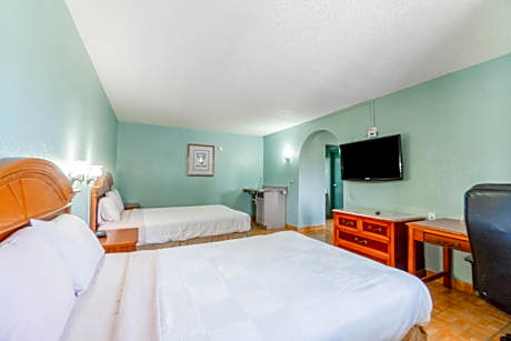 2 Full Beds Non-Smoking
