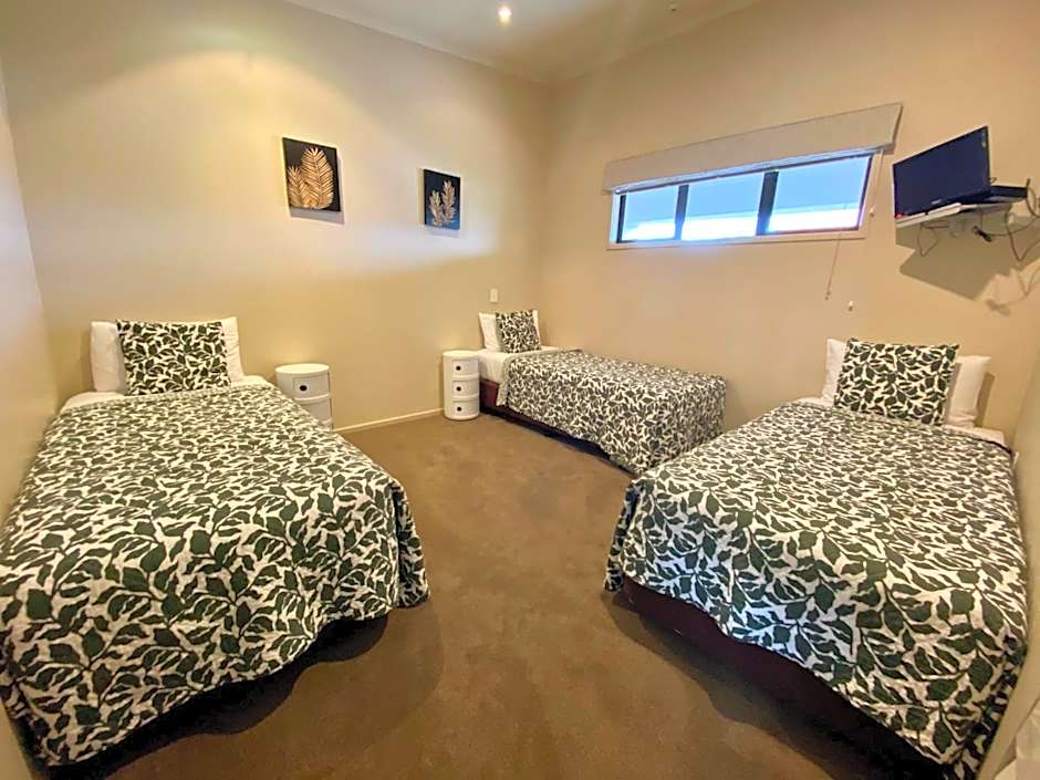 Alpine Lake Motor Lodge