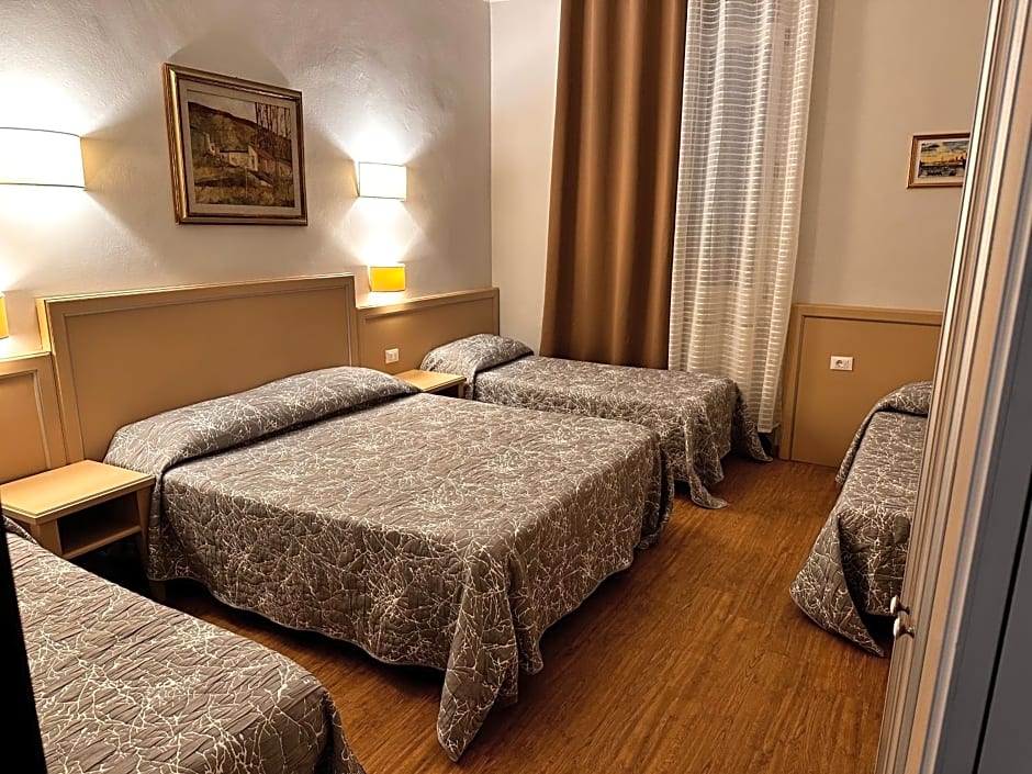 Hotel Eden