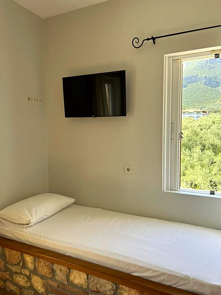 Atalanti Apartments
