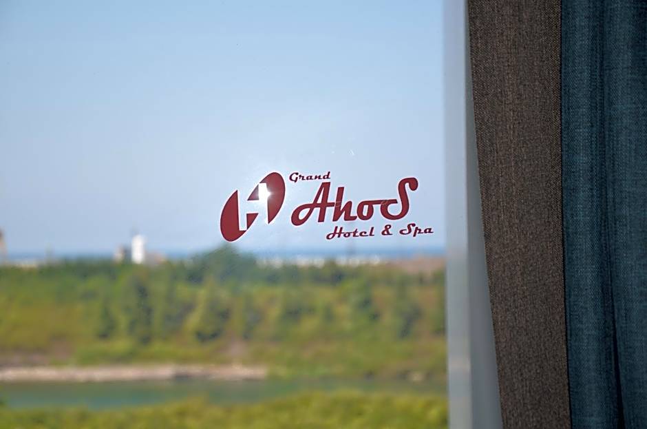 Grand Ahos Hotel