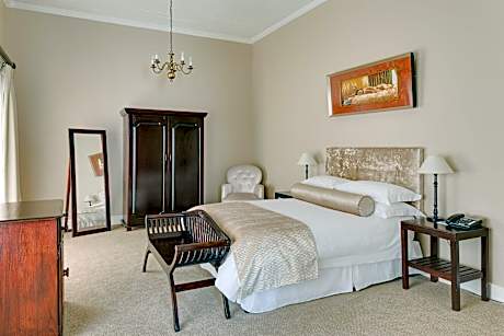 Suite, 2 Twin Beds, Garden View