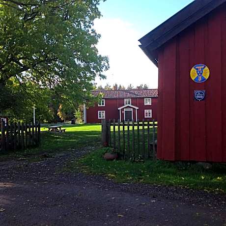 Bull-August gård vandrarhem/hostel