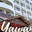Yawan Hotel