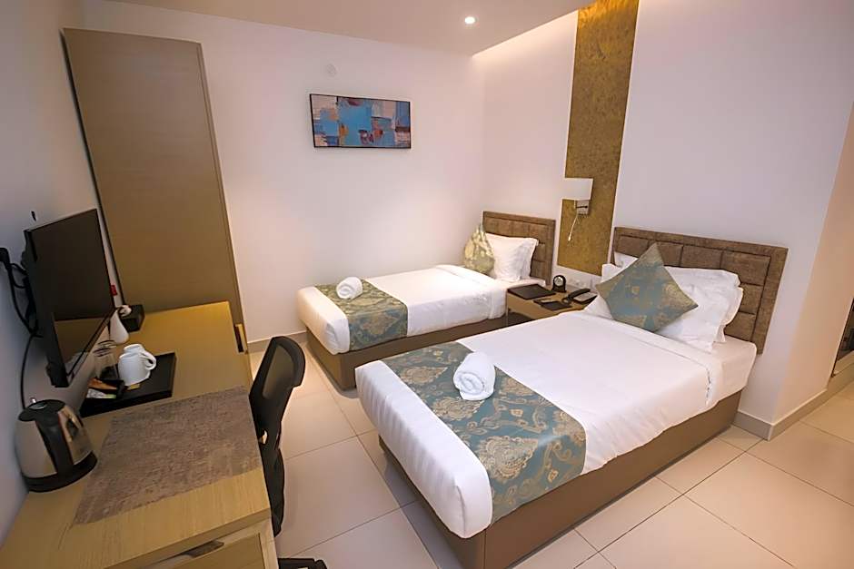 Vihaari 24 Business Hotel