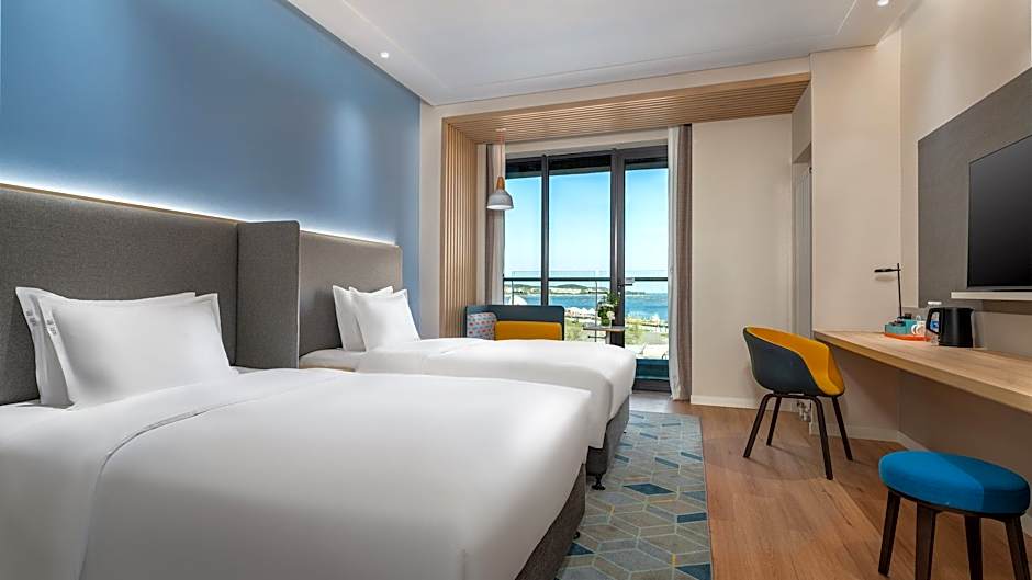 Holiday Inn Express Dalian Golden Pebble Beach By IHG