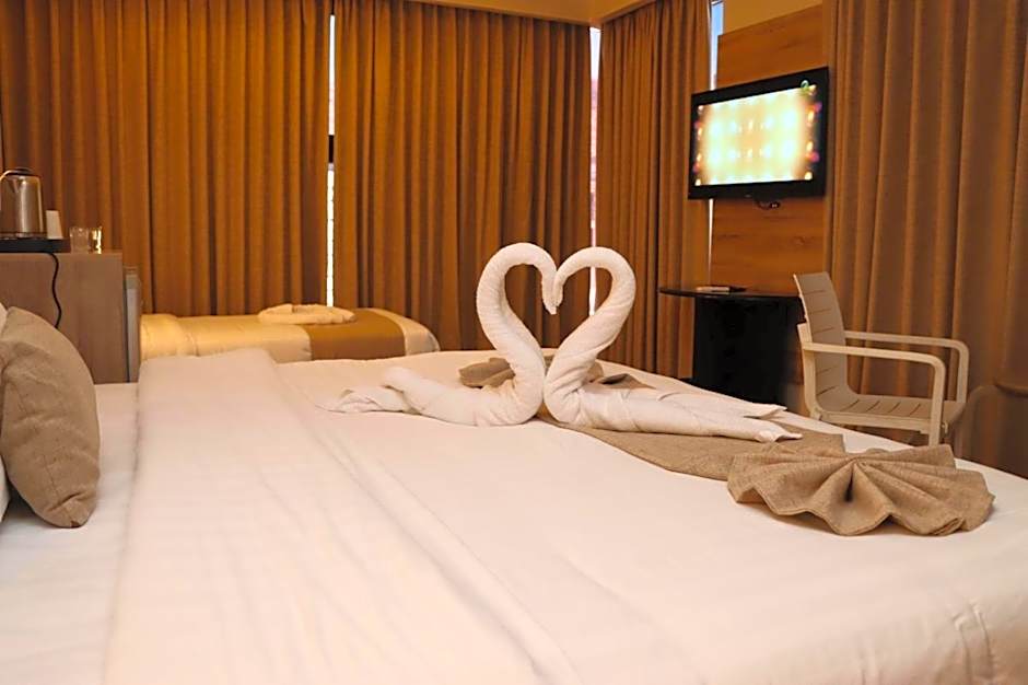 ALENA HOTEL