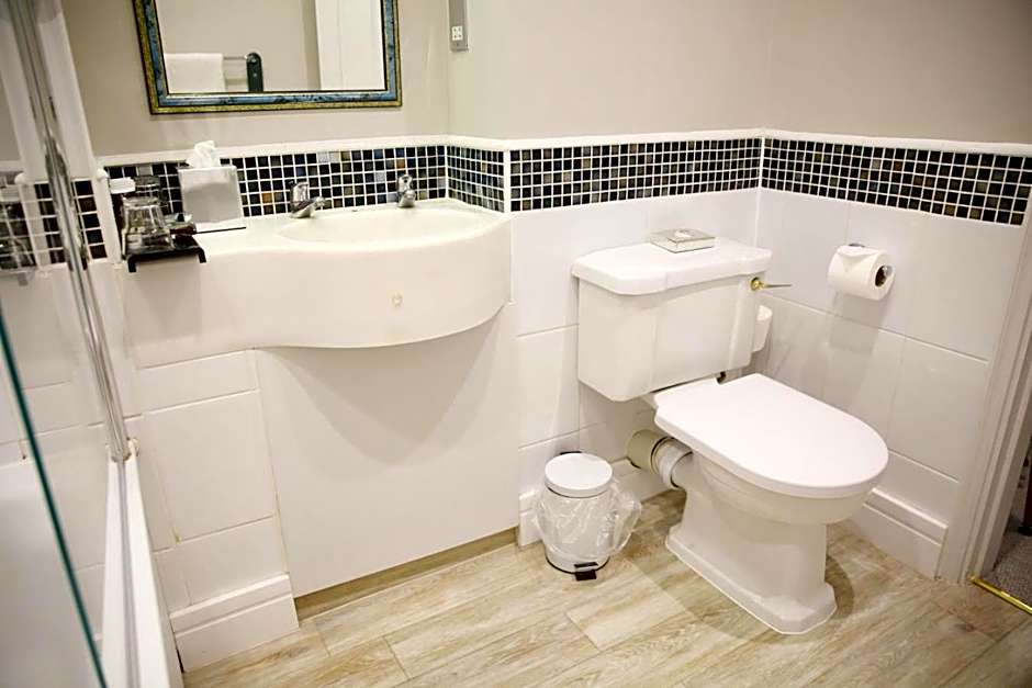 Mercure Gloucester Bowden Hall Hotel