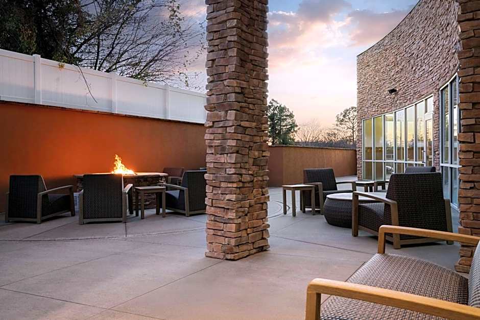 Courtyard® by Marriott® Fayetteville Fort Liberty/Spring Lake