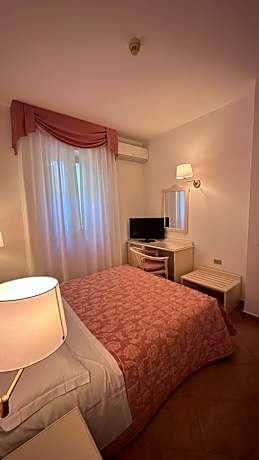 Small Single Room