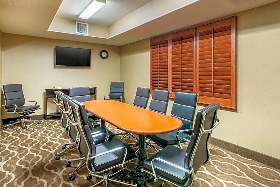 Comfort Inn and Suites Galt - Lodi North