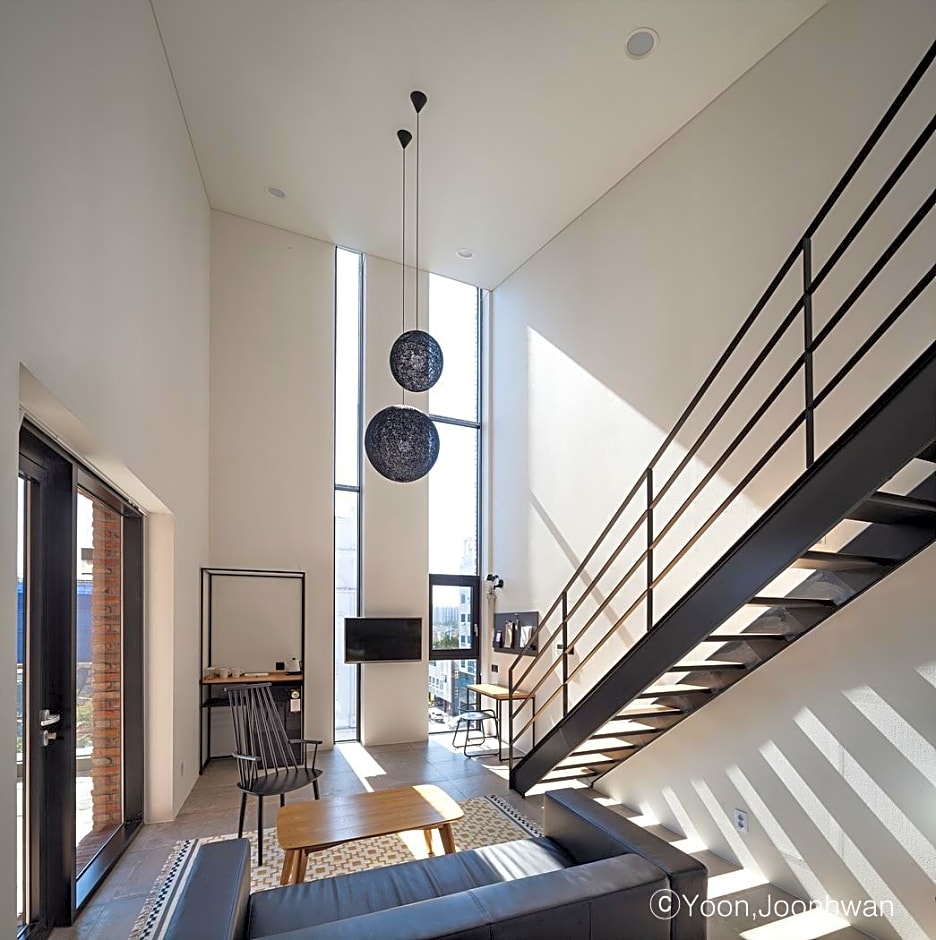 Gangneung Boutique Hotel Bombom