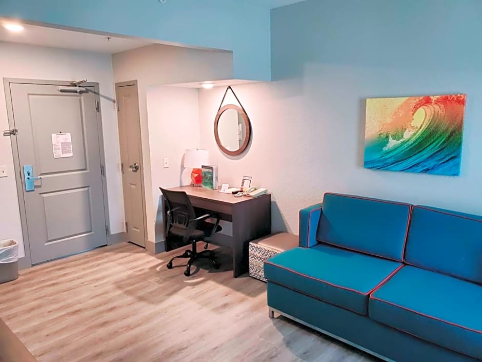 Hawthorn Extended Stay by Wyndham Panama City Beach