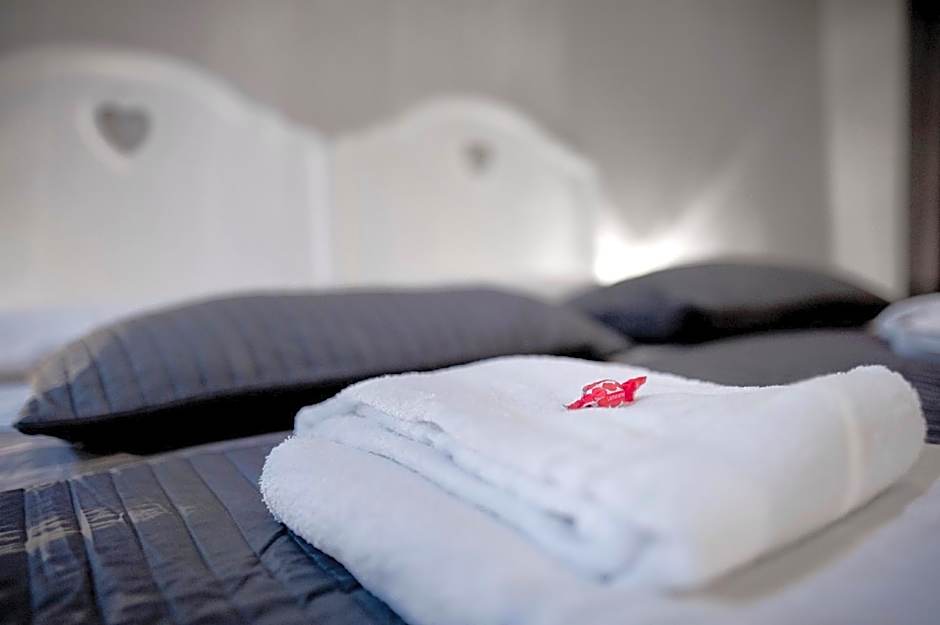 TinkerBell GuestHouse