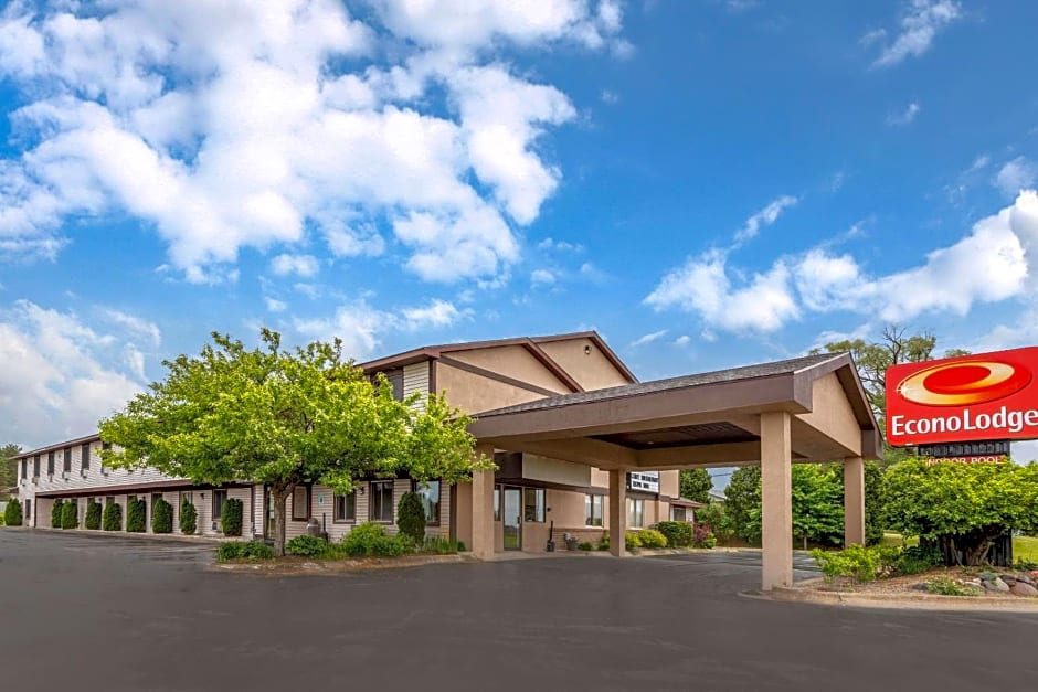 Econo Lodge Traverse City