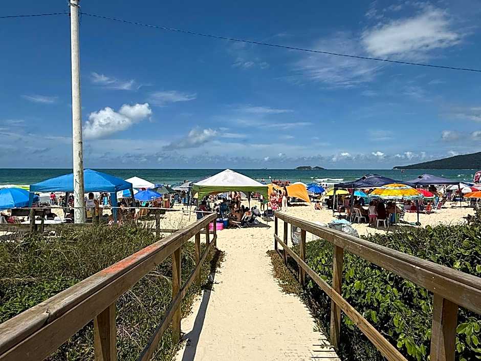 férias entre a Praia e a montanha c/piscina
