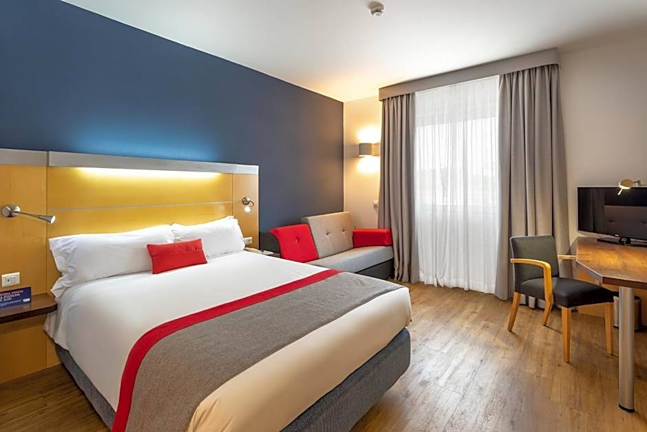 Holiday Inn Express Lisbon-Oeiras By IHG