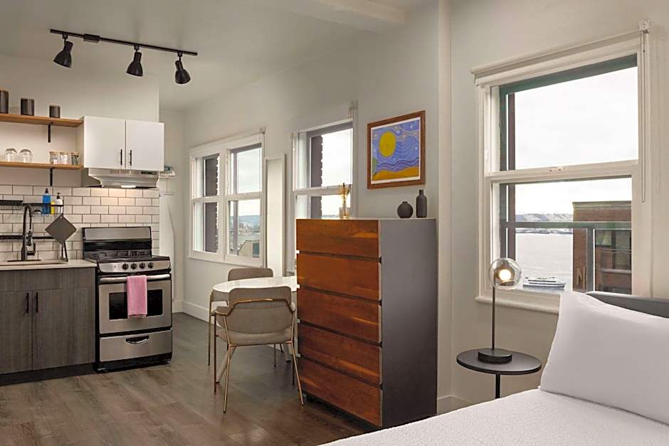 Reside Seattle Downtown, a Wyndham Residence