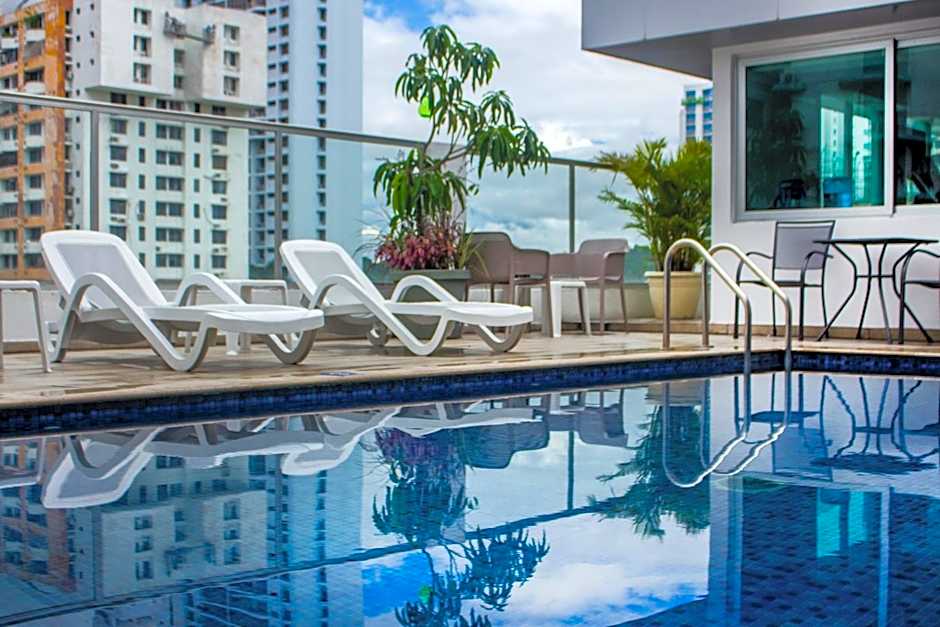 Ramada Panama Centro via Argentina