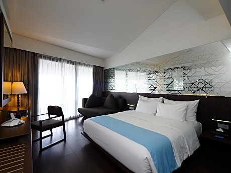 CLUB DOUBLE OR TWIN ROOM
