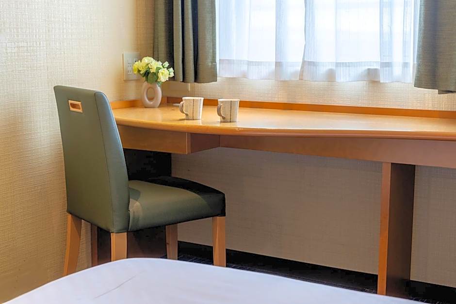 Kanku Izumiotsu Washington Hotel