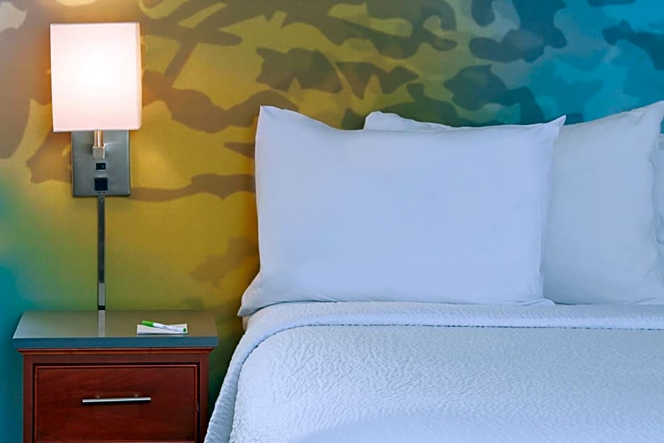 Courtyard by Marriott Bloomington by Mall of America