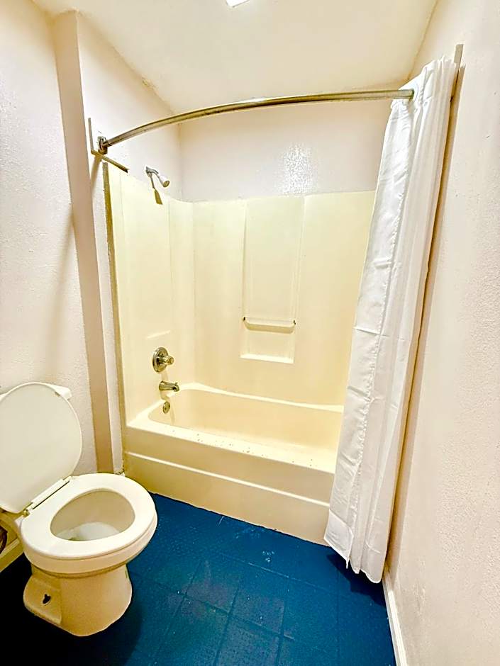 Woodbridge Inn By OYO Rome