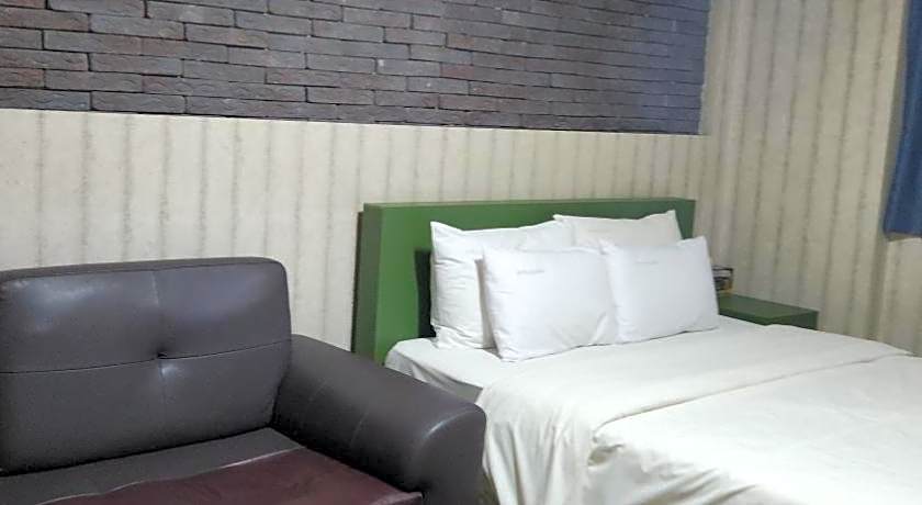 Suwon Galleria Hotel