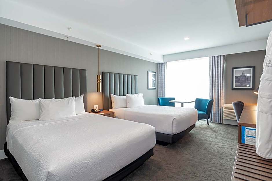 Sandman Signature Sherwood Park Hotel