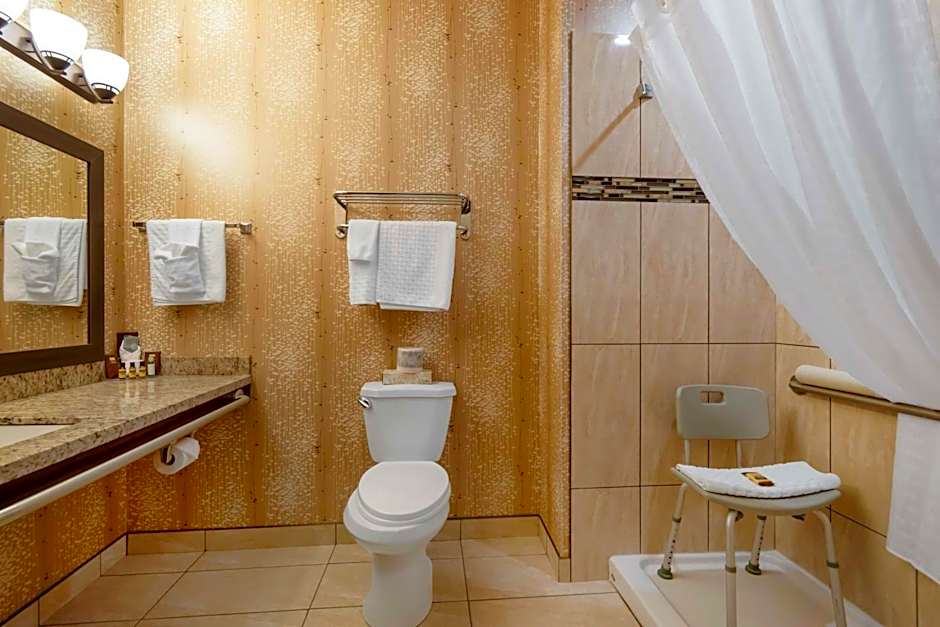 Best Western Plus Moosomin Hotel