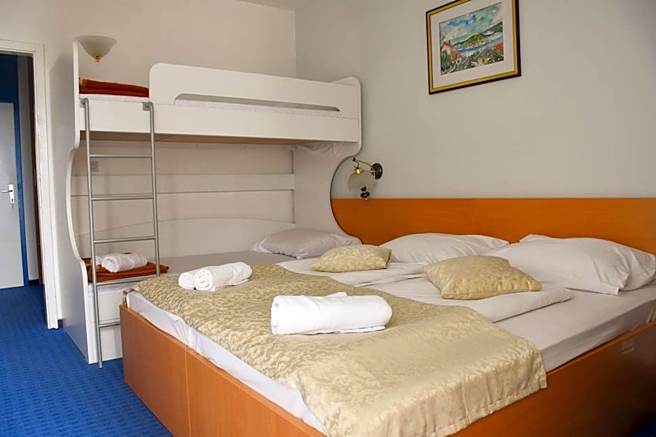 Hotel Sirena Hvar