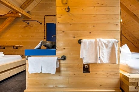 Triple Room with Private Bathroom