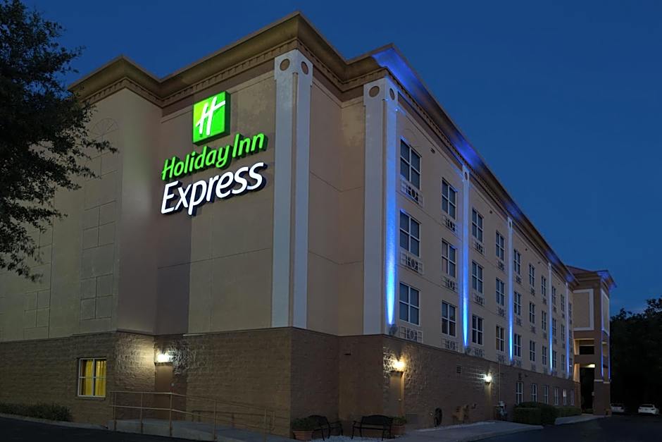 Holiday Inn Express & Suites Plant City By IHG
