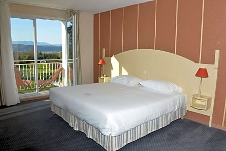 Family Room with One King and One Double Bed