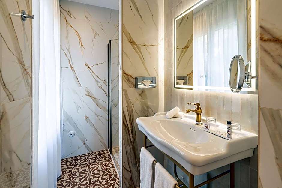 Grand Hotel Des Lecques; BW Signature Collection