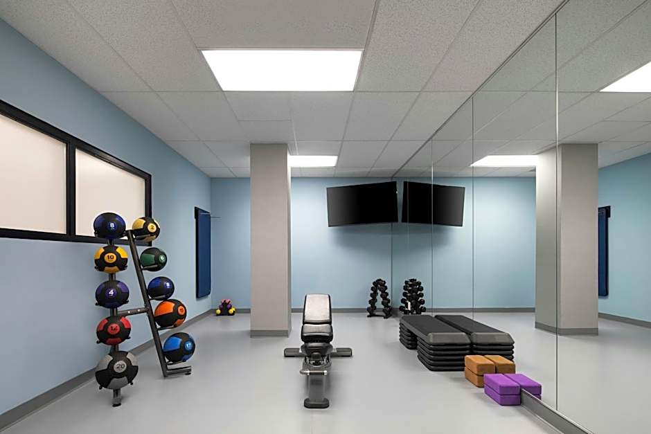 Courtyard by Marriott Montreal Airport