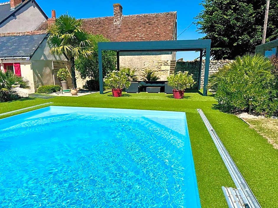Gîte La Belle Aventure avec piscine et jacuzzi