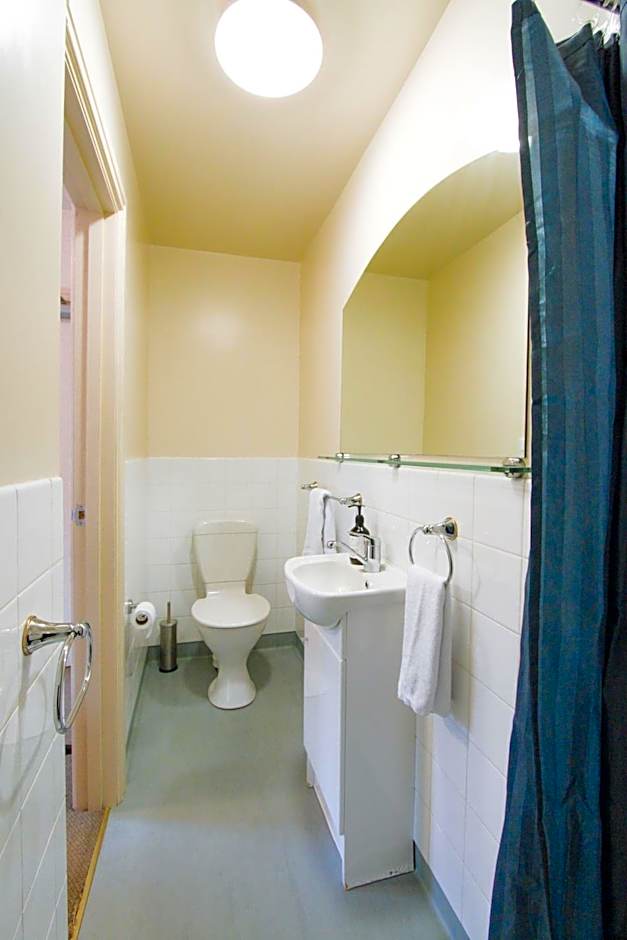 The Grand Hotel & Bar - Akaroa