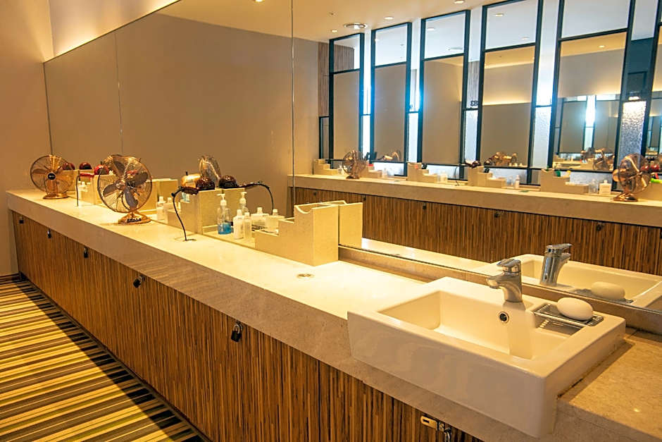 Yeongju Hotel