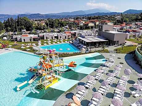Sisan Family Resort