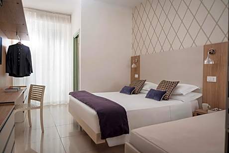 Double Room (1 Adult)
