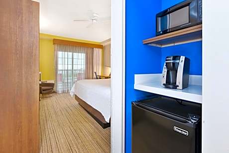 Deluxe King Room - Hearing Accessible