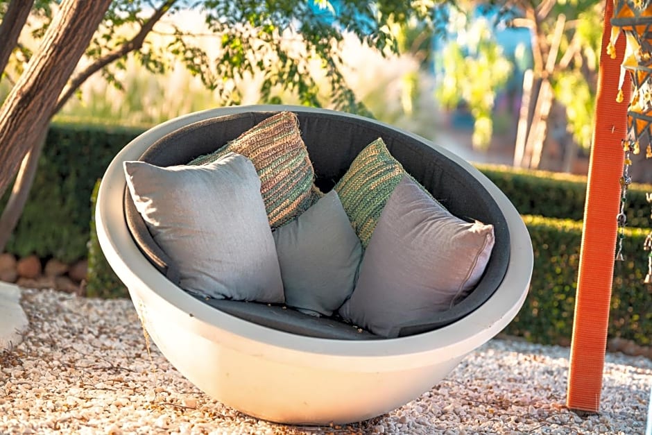 Seeds of Silence boutique hotel & retreat center near Olhao