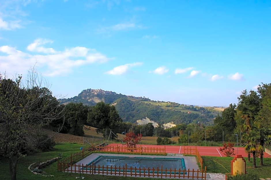 Casale Fontanile Bed and Breakfast