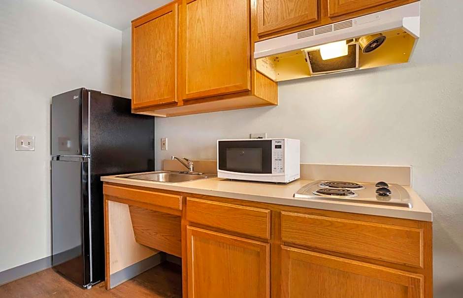 Extended Stay America Select Suites - Indianapolis - Lawrence