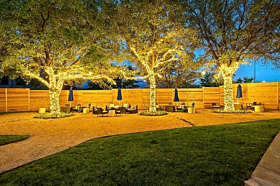 Hilton College Station And Conference Center