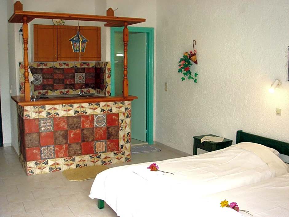 Hotel Finiki View
