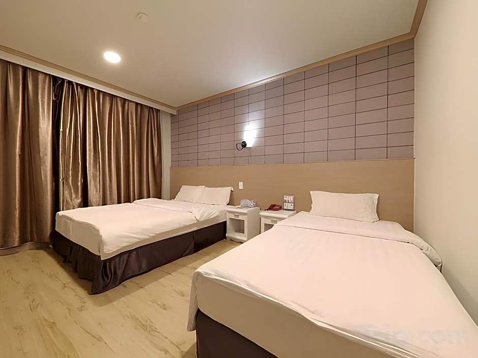 Apple Hotel